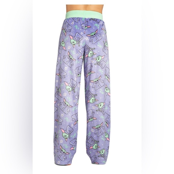 Star Wars Mandalorian the Child Women’s Pajama Fleece Pants, - Picture 2 of 3